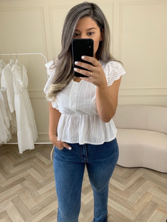 0f55b74f fed5 404d b22a f30be8de6138