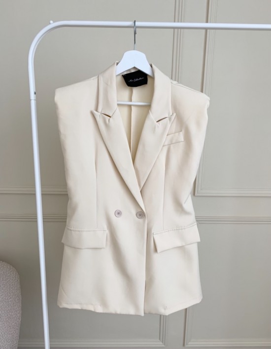 198d0dc5 8243 4c0a ab72 ead59ab54a81