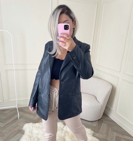 1bb41fc8 b240 4b7c 96fa fd972f63ce20