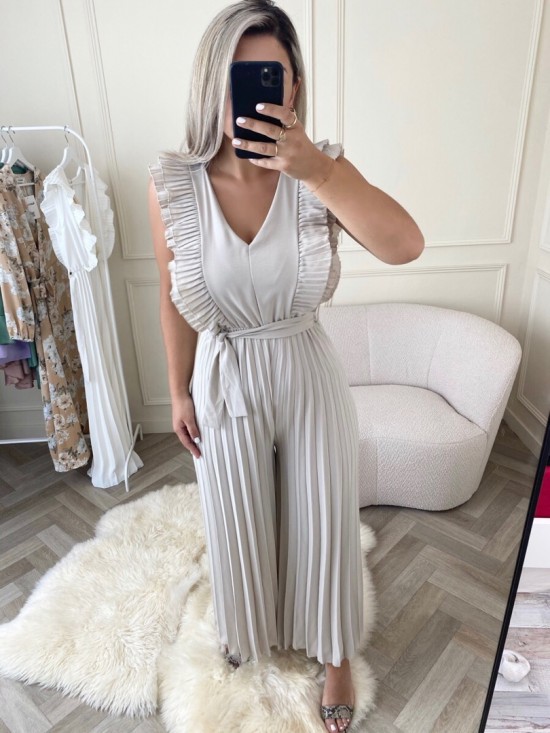 3fa23003 e05b 4b56 8224 6a8a66bf918f