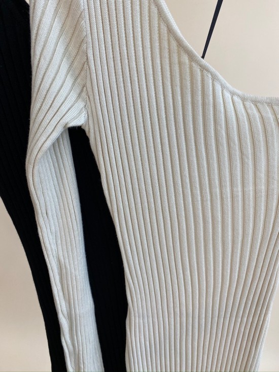 52d815c9 80c3 48a2 bd87 5c4a5eecfb5e