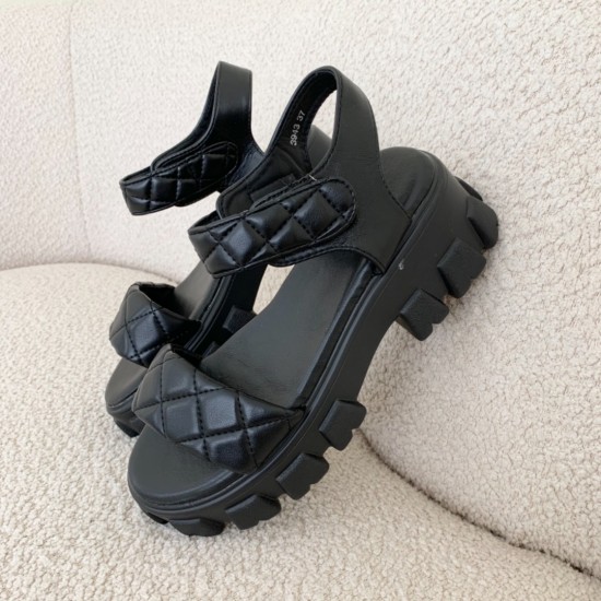 E095a4d5 3c09 400a a649 18ee21f5759d